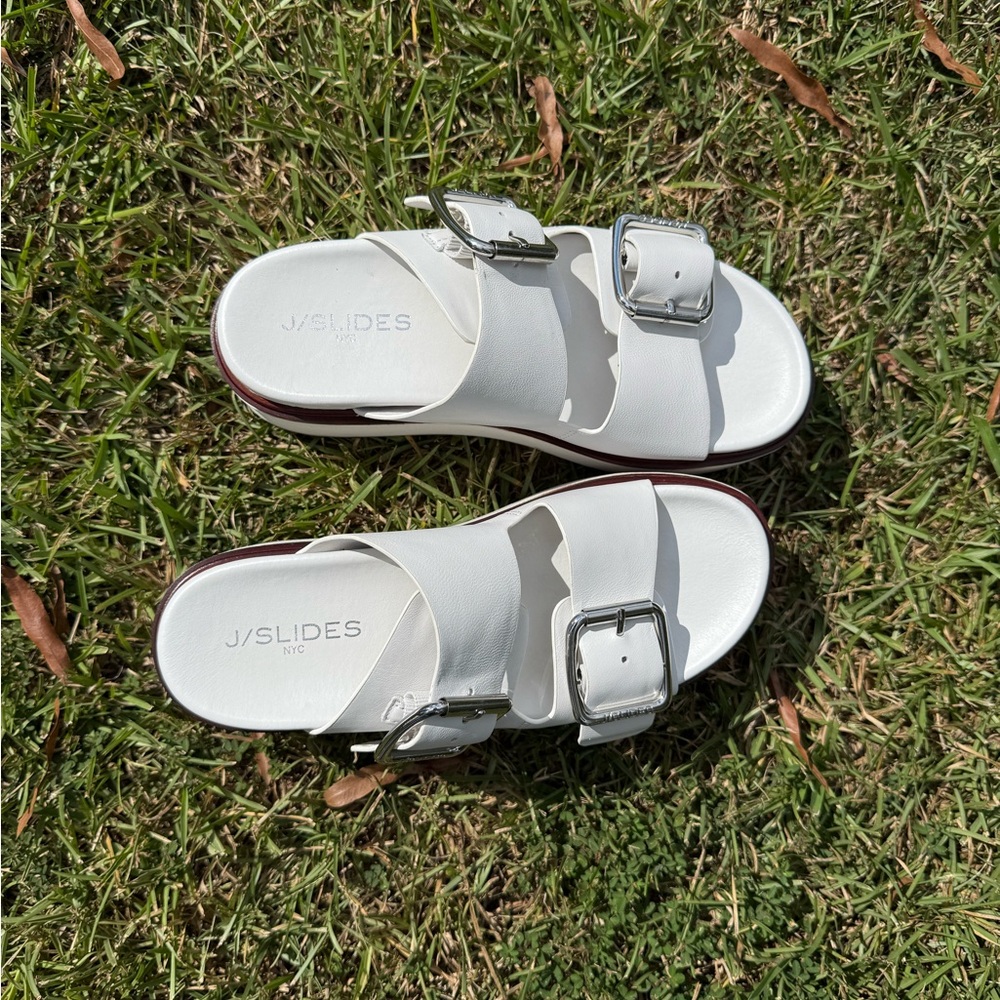 Chic White Platform Sandals with Buckle Detail - Picture 7 of 12